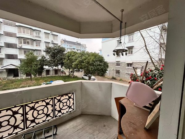 【多图】龙洲花园,迪荡租房,无中介世贸迪荡洞桥旁带阳台单身公寓出租