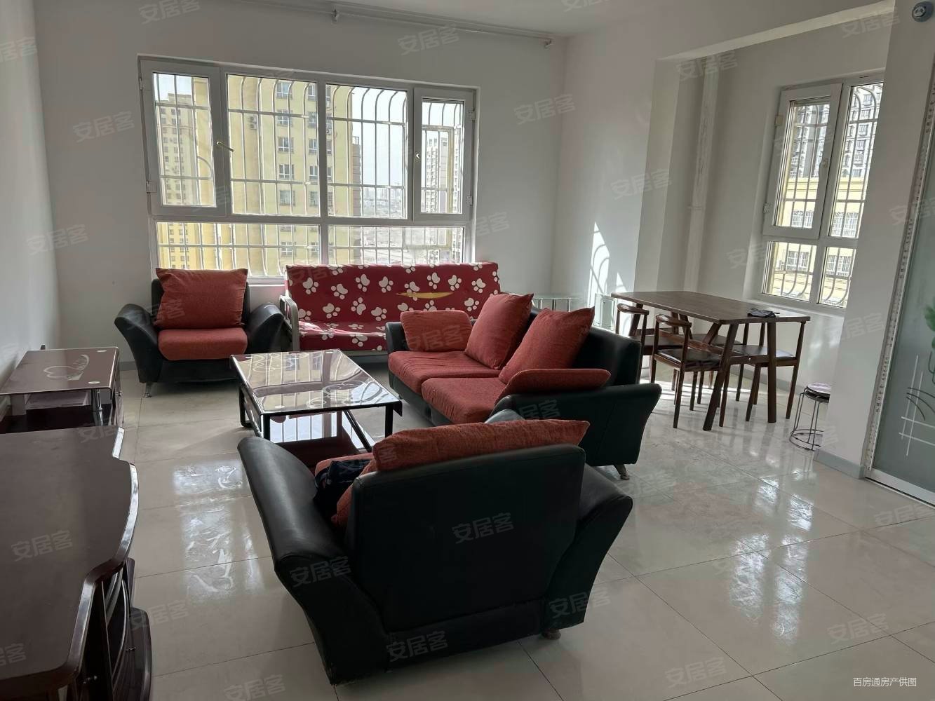 公务员小区二期2室1厅1卫106.21㎡南50万