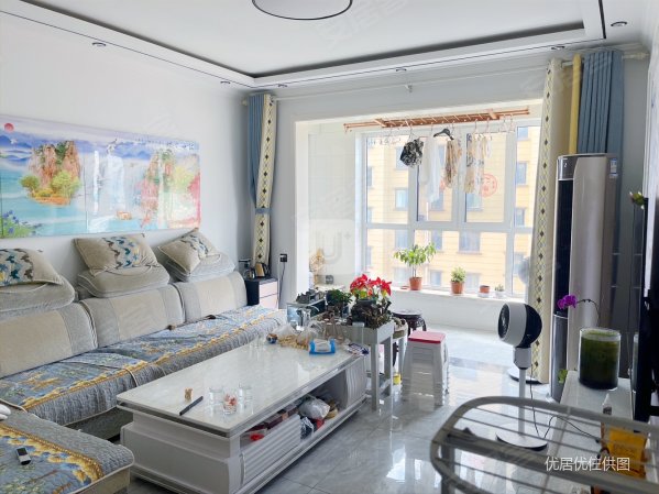 盛泰   三室两厅两卫 精装 诚心出售