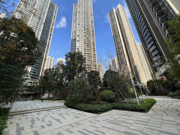 深圳龙华龙华中心区鸿荣源壹成中心璞誉府花园大社区,此小区2房全齐