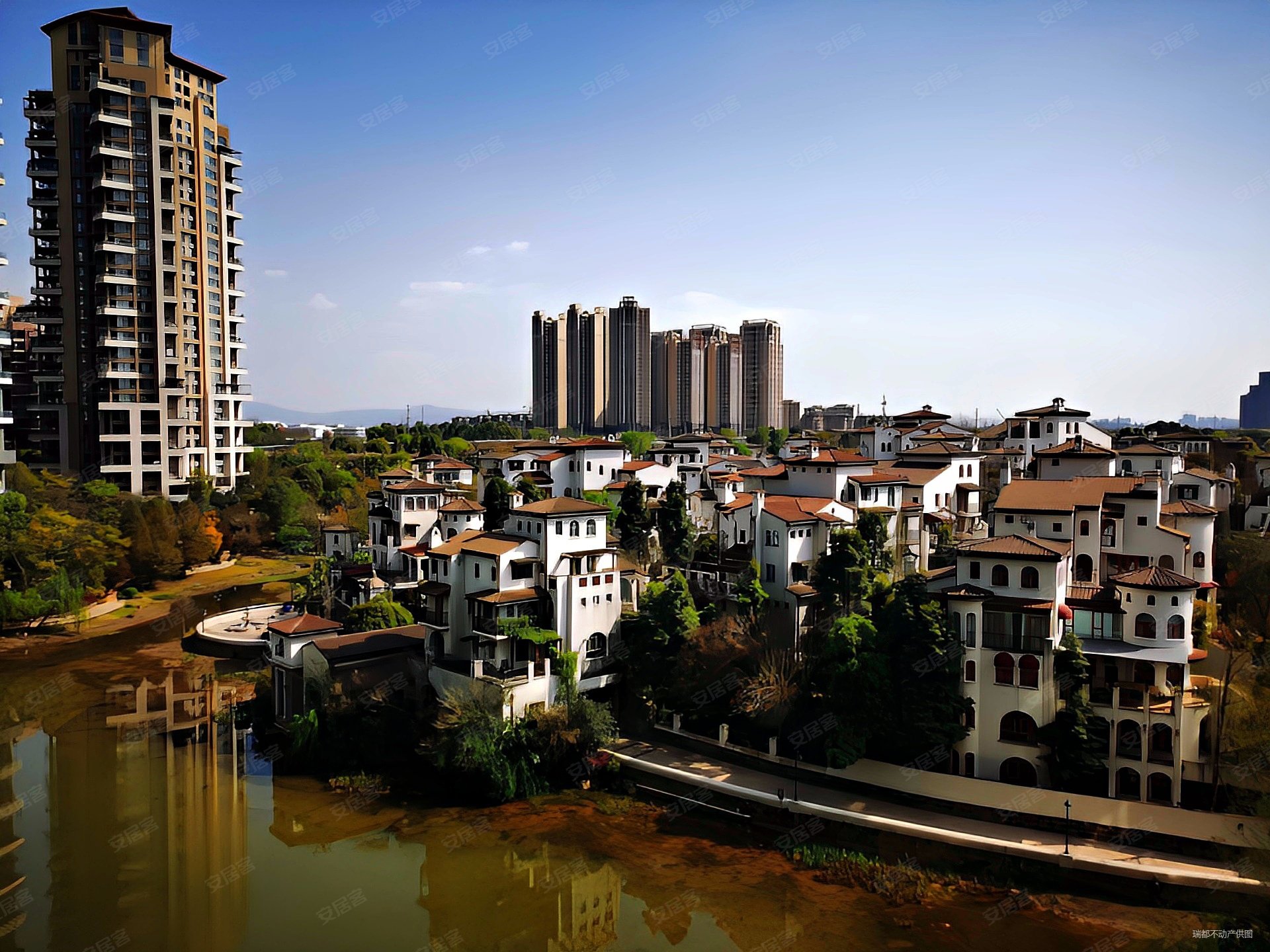 麓山国际253平套四大平层满五看湖景视野开阔