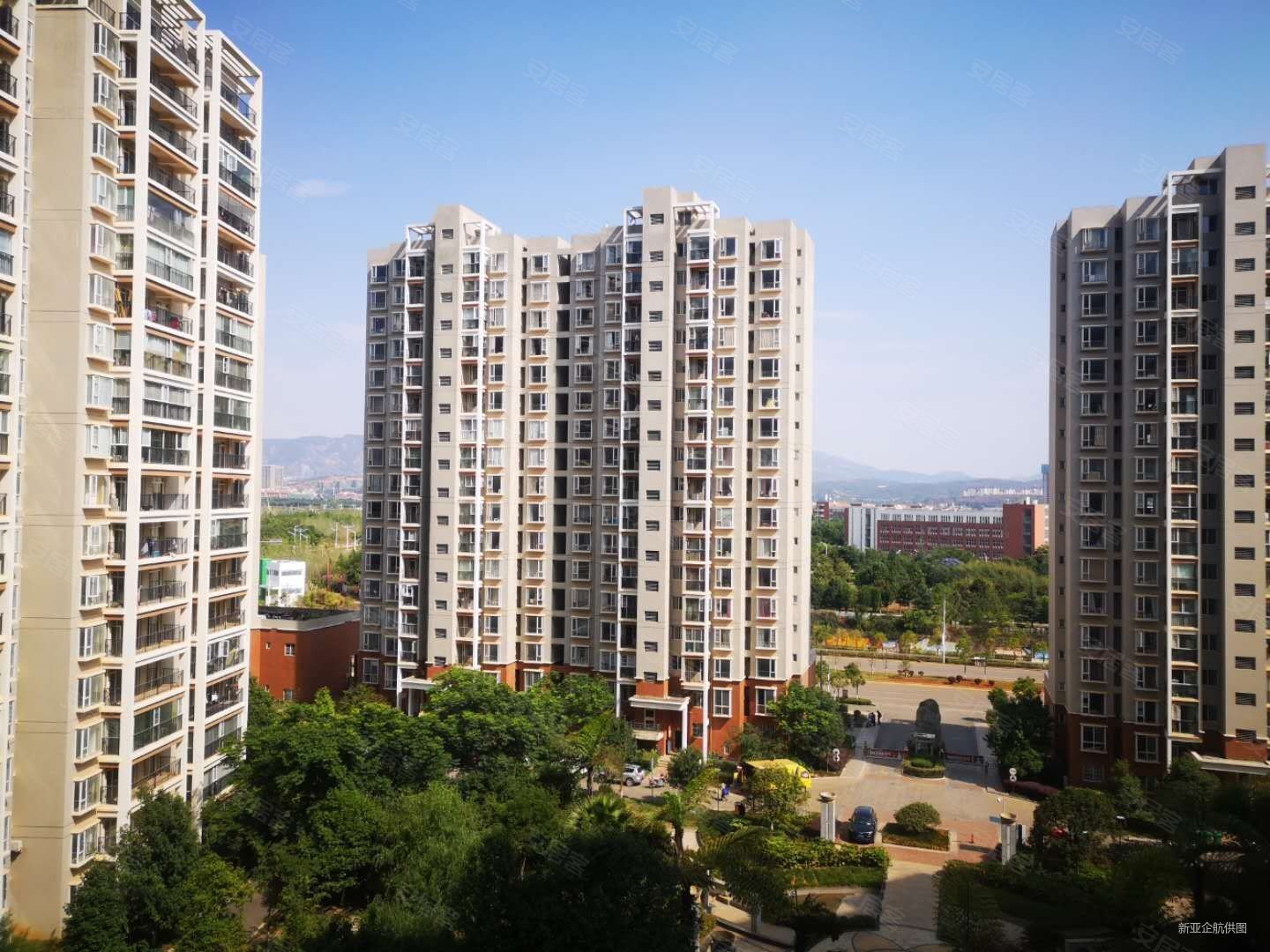 呈贡天润康园带车位满二代一个80平左右露台看房子提前联系