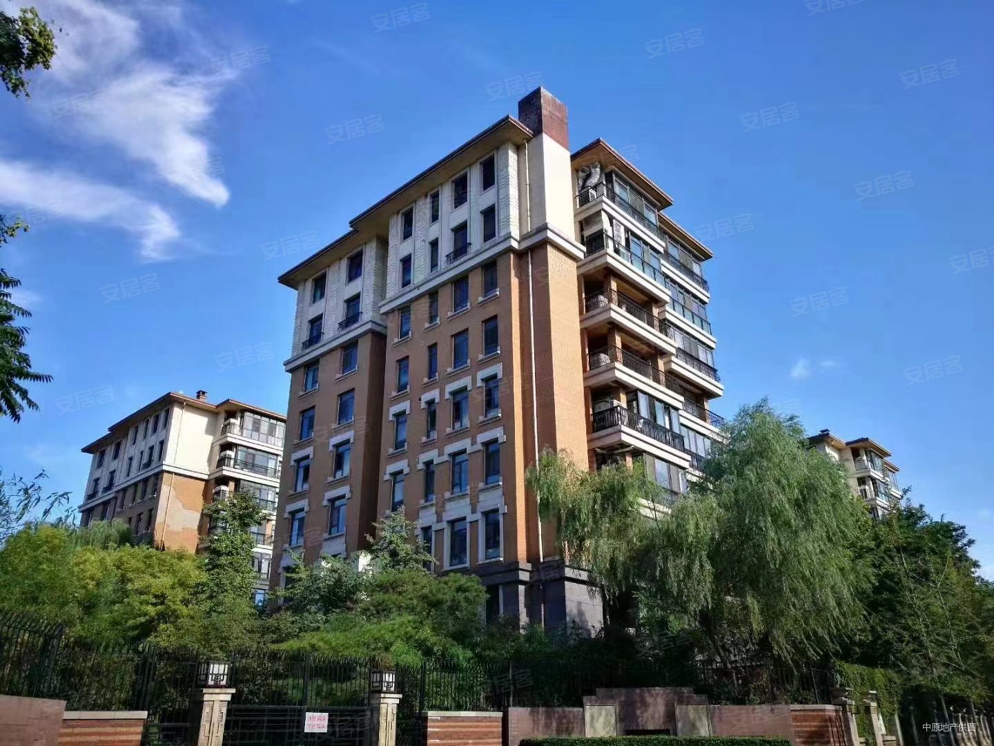 万城华府海园(好山阁 整层大平层)两梯一户