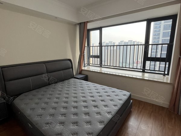 商丘梁园火车南站观澜壹号日月湖旁 观澜壹号 精装三室拎包入住 好楼层采光好随时看房出租房源真实图片