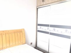 逸夫小学正规精装低楼层两房押一付一可拎包入住