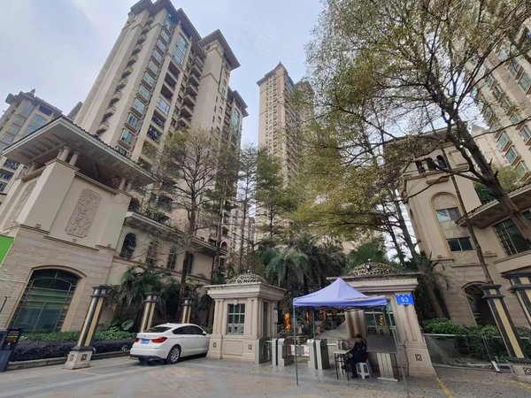 南宁西乡塘鲁班路瀚林华府瀚林华府 4室2厅2卫 南北通透 精装修 142平