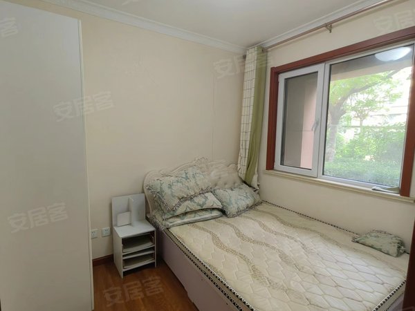 【多图】金日唐郡,家佳源租房,一楼带院,套三,干净整洁,全套,近万达