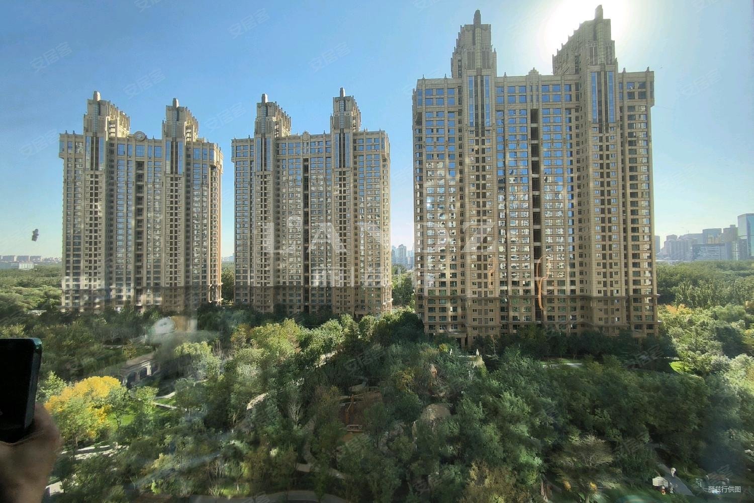 缦合北京新出4室,西边户,安静舒适,合生霄云路8号二手房,7500万,4室3