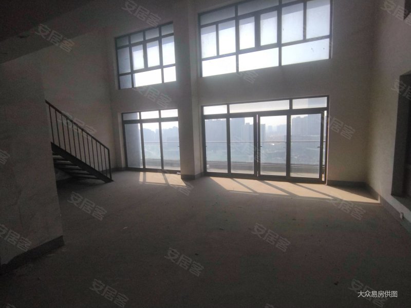 单价1.45w世贸顶复带带平台户型方正南北通透,世贸公馆二手房,510万,5