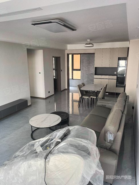 德杰德裕天下精装三室随时看房,价可谈,一次性付款