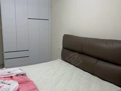 锦州太和锦州卫生学校有空调 包取暖物业电梯费 家具家电齐全，拎包入住交通方便出租房源真实图片