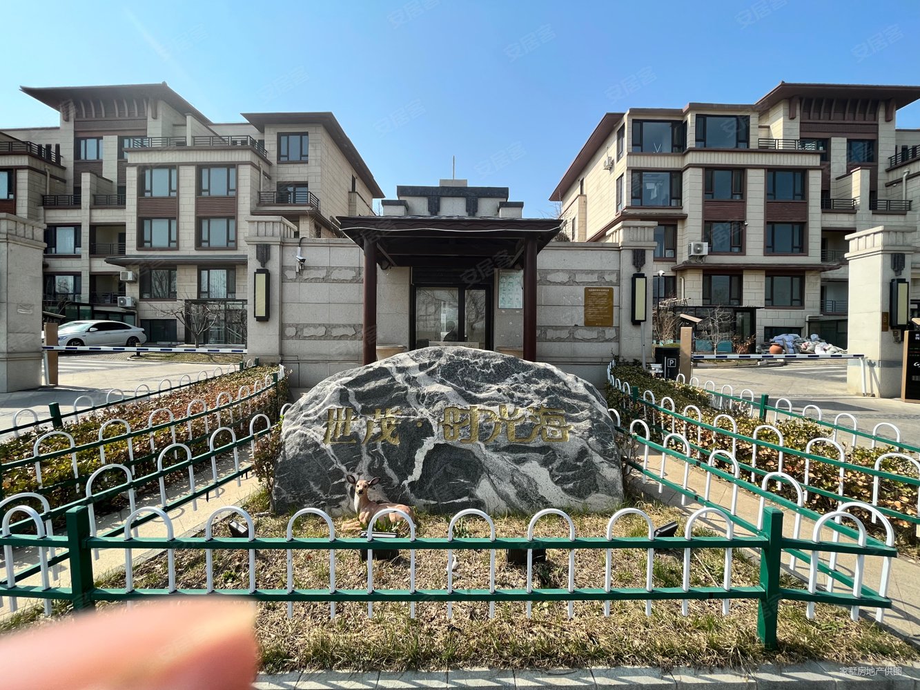 世茂御龙海湾2室2厅2卫128㎡南北75万