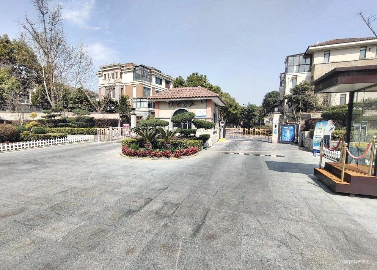 依云溪谷叠加别墅南外仙林中心业主出国急售欢迎实地品鉴