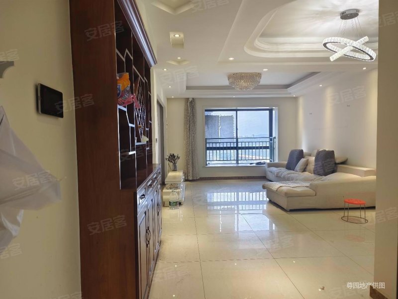 春融街地铁口 惠景园 三室两厅两卫 带车位 房东急售 可看房