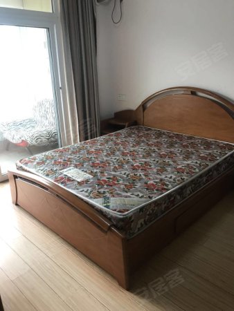 谢家湾轻轨站 大鼎城市广场a区精装一房 家电齐全 出行方便