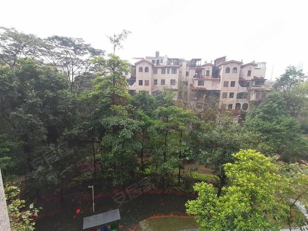 【多图】凤岭山语城,凤岭北租房,凤岭北 山语城 精装三房 东站旁 家具