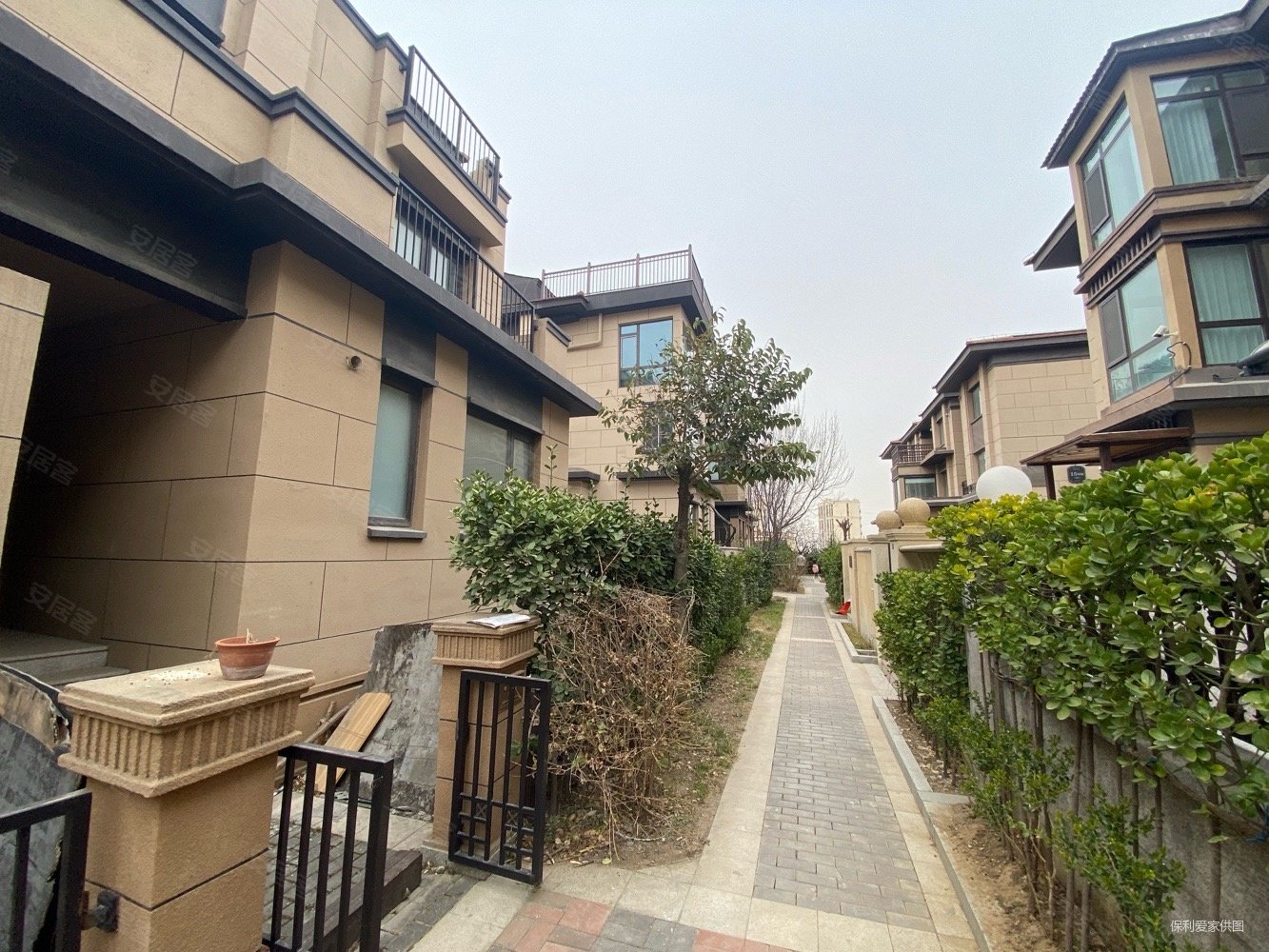 保利香雪山别墅