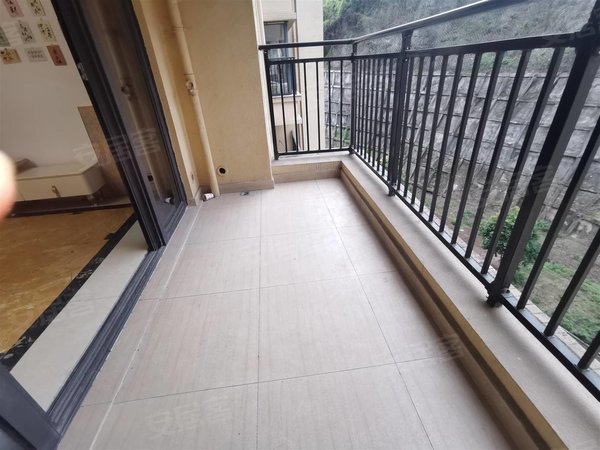 广安广安区滨江路碧桂园翡翠湾碧桂园3房2厅2卫,拎包入住出租房源真实