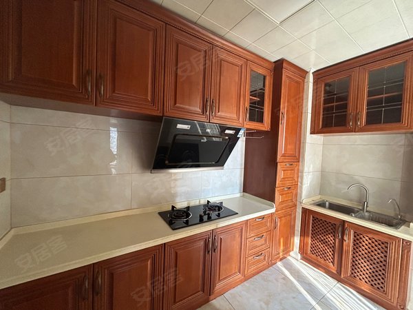 唐山路北唐山一中唐城壹零壹(别墅)整租!