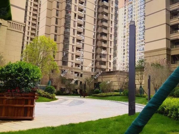 区宜家家居旁,吾悦广场地铁口,吾悦花园三室空房子急租,五华租房-昆明