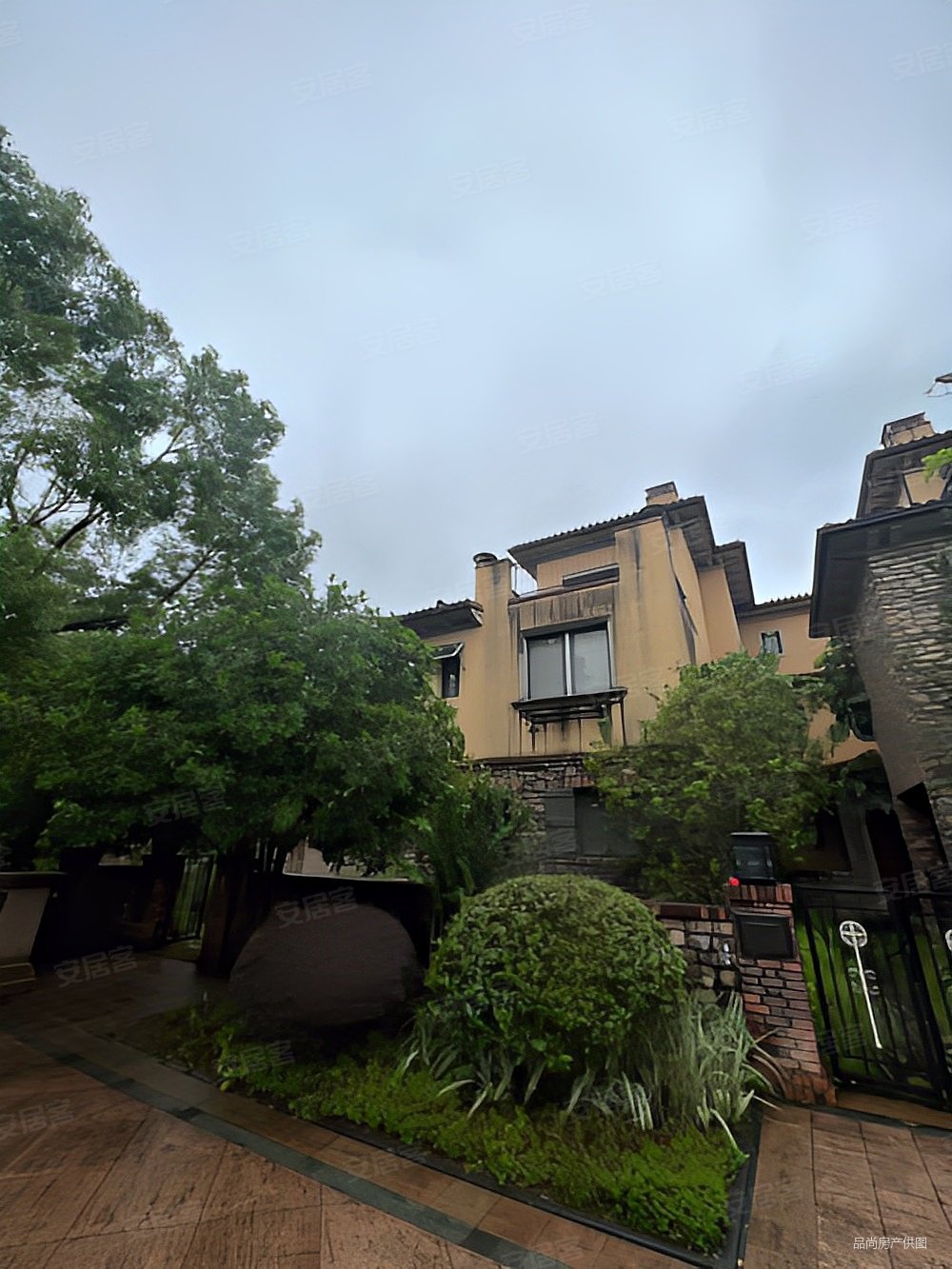 可再降价100万 中心位置 淮安半岛类独栋别墅 带电梯,金辉淮安半岛(南