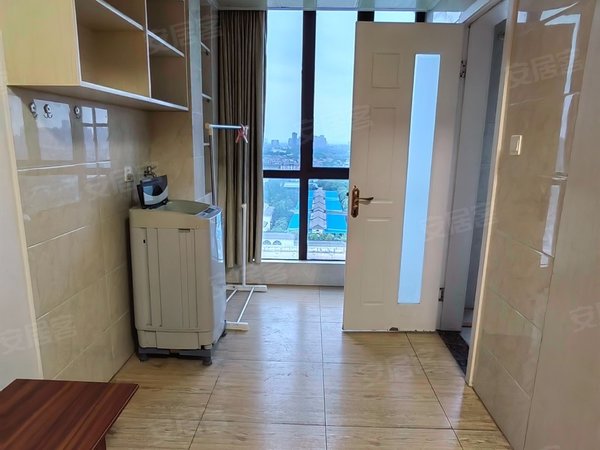 昆山玉山城北逸景湾逸景湾 精装一室一厅一卫 采光好拎包入住出租房源