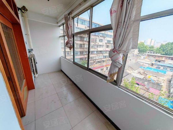 石家庄桥西西里西里小区长丰园实拍!无中介!西里小区朝南主卧!