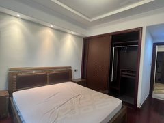 上海浦东御桥绿洲康城亲水湾(中区) 家电齐全 精装修 电梯房出租房源真实图片