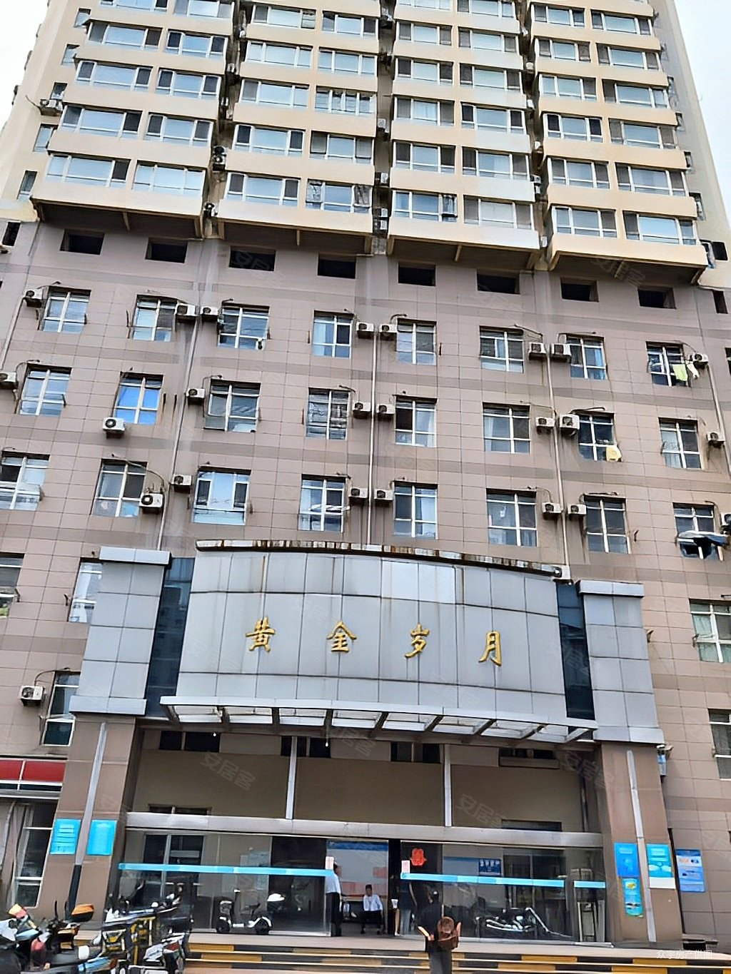 四方利群悦荟购物广场一号地铁可做大复式,solo黄金岁月二手房,62万,1