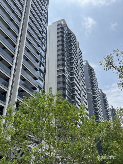 阳光城江南檀悦4室2厅2卫116.46㎡南北90万