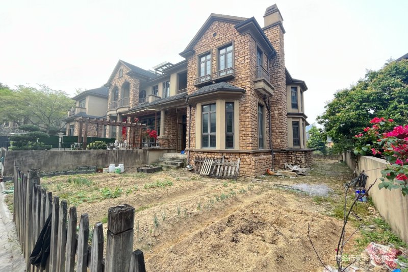 莱蒙水榭山5组团端户别墅!原开发商保留单位