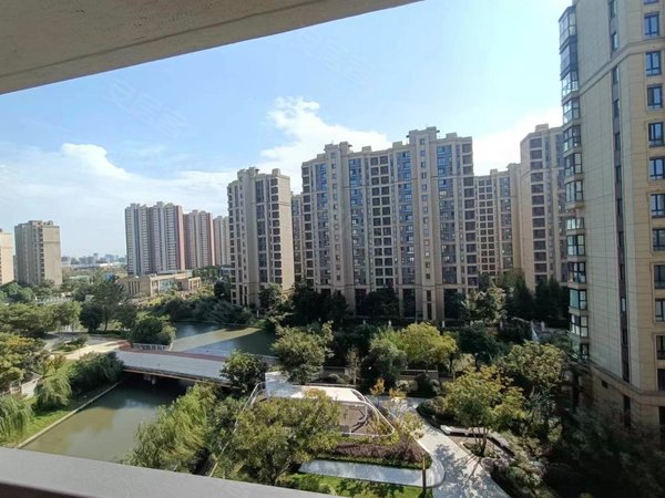 上海嘉定江桥新城龙湖天璞龙湖天璞物业租售145平四房两厅二卫,带车位