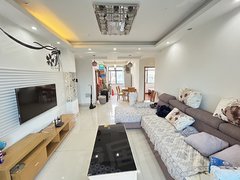 合肥滨湖新区滨湖假日实拍 蓝鼎滨湖假日清华园3室 家电齐全 南北通透 精装修..出租房源真实图片