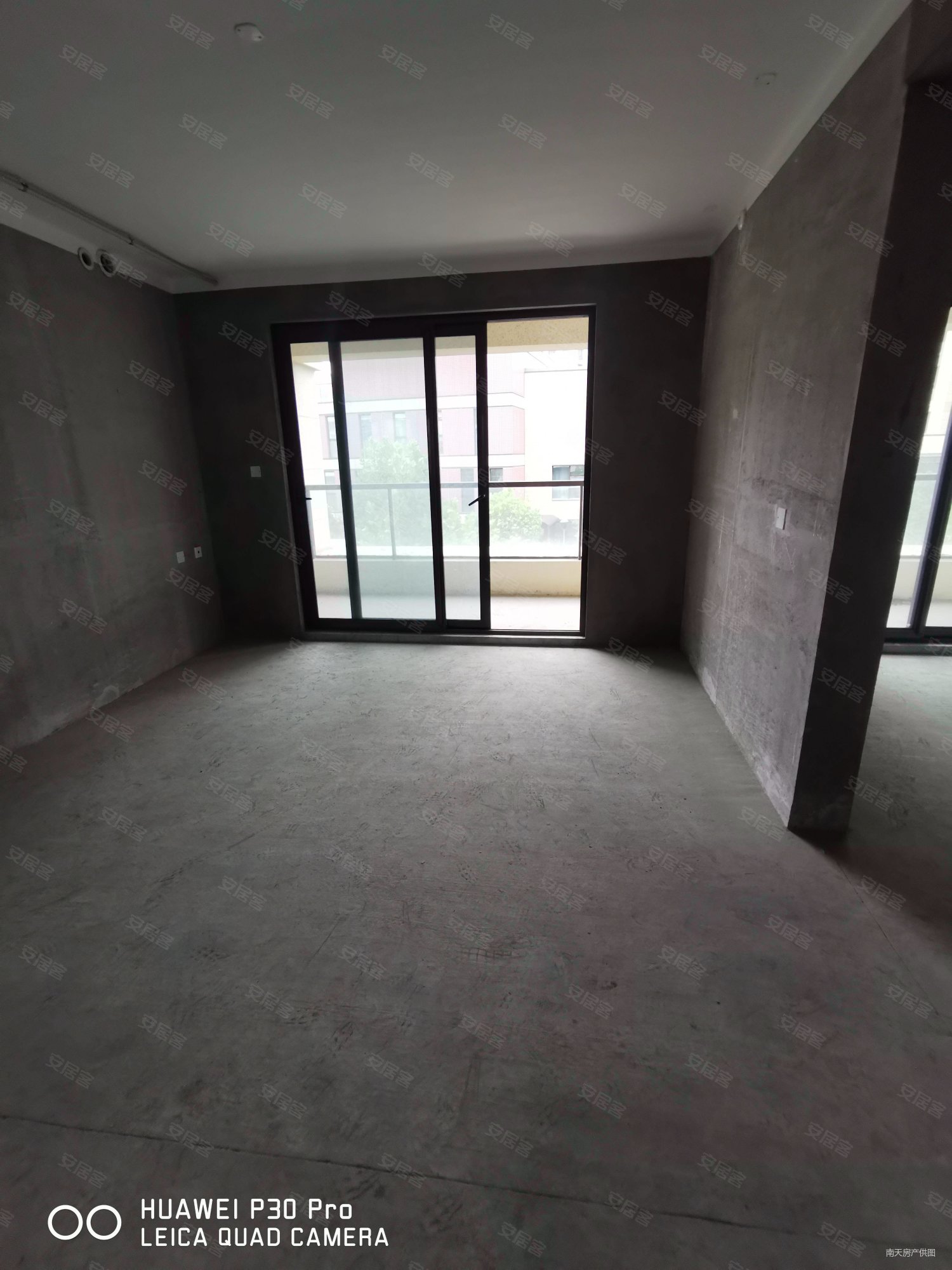 中海枫桥里4室2厅2卫127㎡南310万