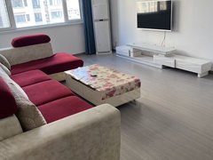 龙口东城区兰兴路龙城国际精装修三室，已保洁！出租房源真实图片