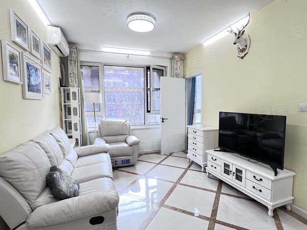 大连开发区快轨金石滩鲁能泰山7号二期精装一室 鲁能二期 拎包即住 两个空调 多套房源出租 随时看出租房源真实图片