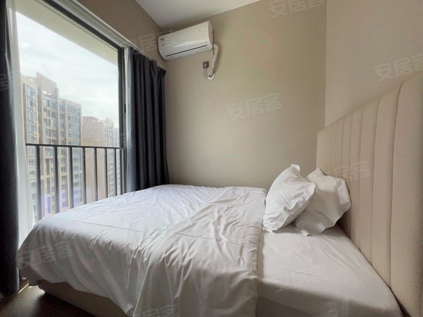 深圳南山前海远洋滨海大厦9号线荔林站 次新公寓 精装正规两房 全齐