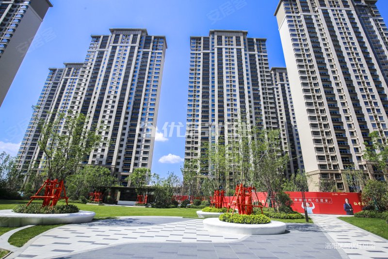 豪装花了30万 建业科技城 单价8xxx指纹密码锁 人车分流