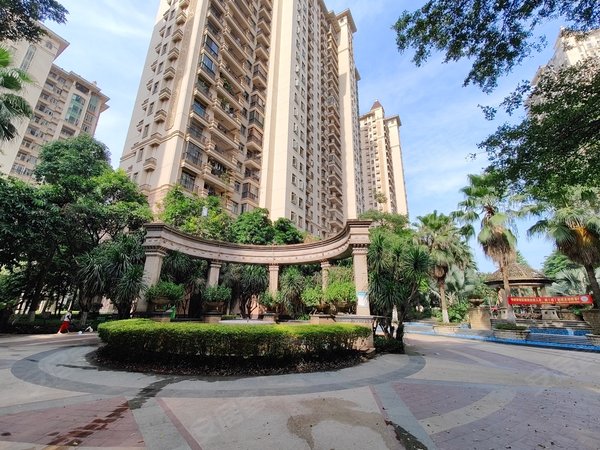 南宁西乡塘鲁班路瀚林华府鲁班路地段 交通便利 生活方便 居民用电