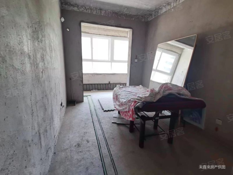 中能凤凰园3室2厅1卫108㎡南北73.8万