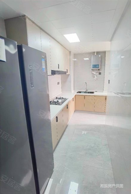 城市花园二期精装三房两厅两卫电梯23楼视野采光好房东急售