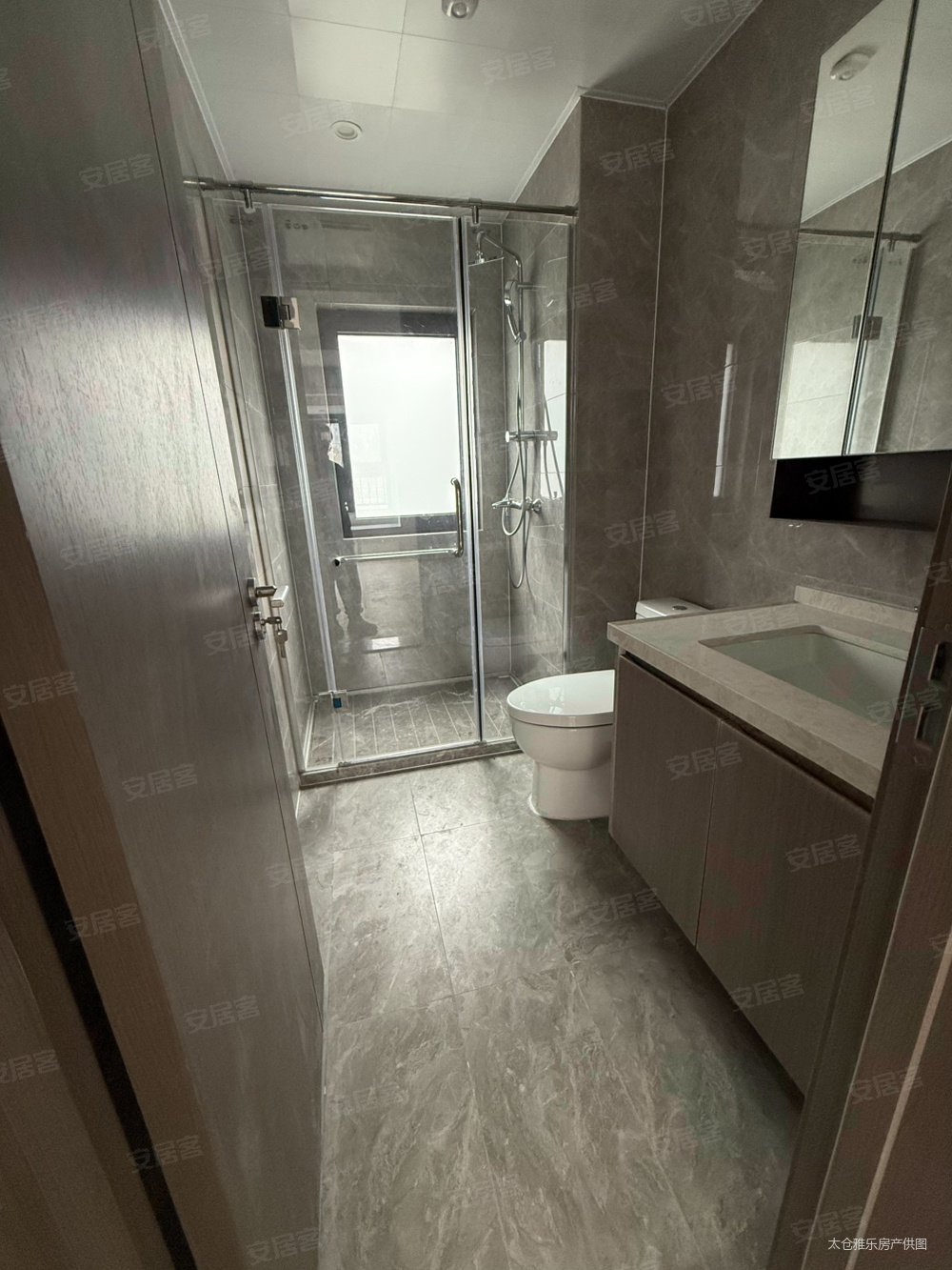 心望雅苑3室2厅2卫105㎡南北168万