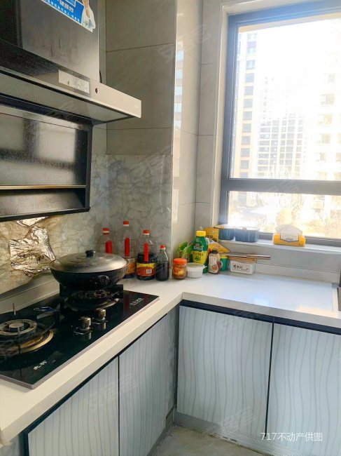 杨胡 对面百合花园精装修三室诚心出售,中康百合新城二手房,90万,3室2