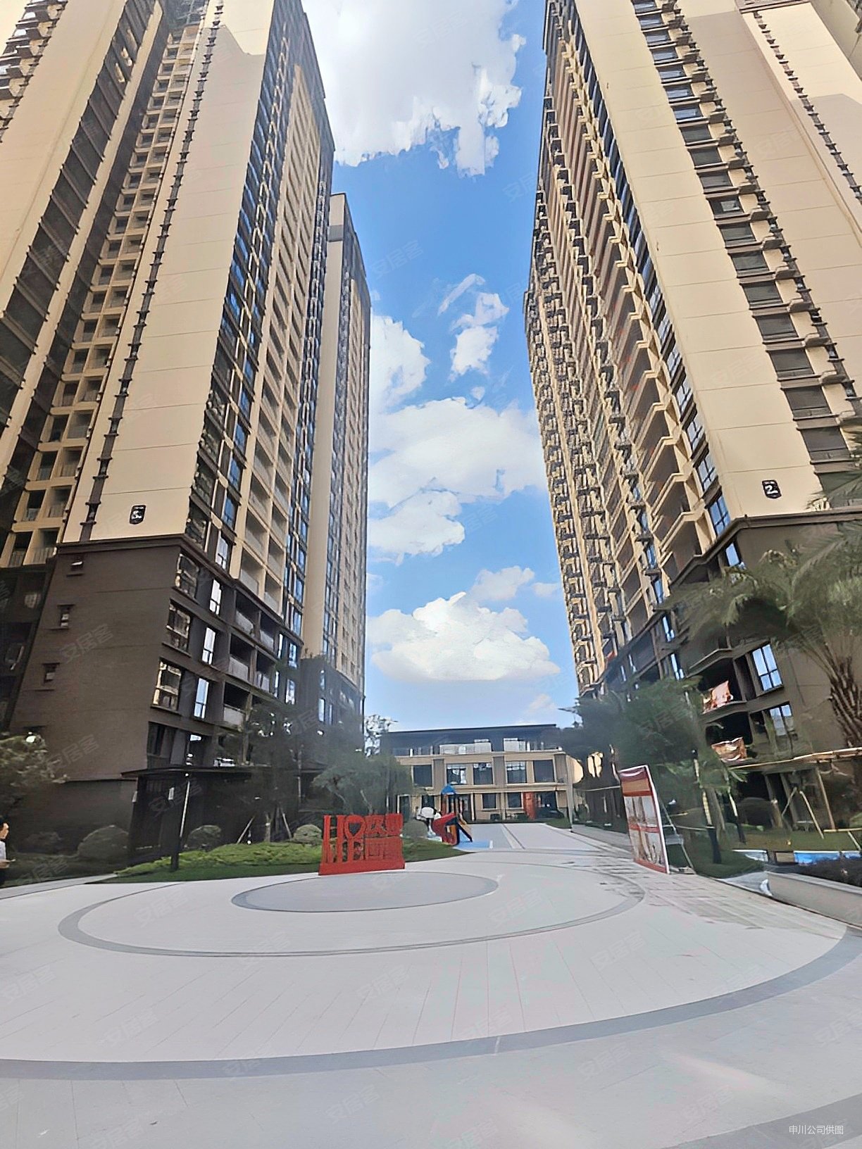 南宁东站商圈 94平三房两厅总价40万 70年产权现房,印象东城二手房,40