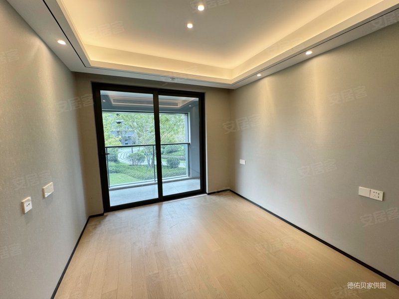 滨康天曜城急卖!送车位可大谈