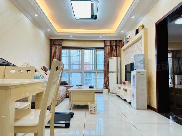 重庆永川人民广场康安尚都(二期)万达旁,三转盘精装两室,拎包入住出租