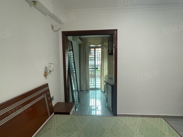 福州长乐吴航锦江花园一区锦江花园一区 4室1厅2卫出租房源真实图片