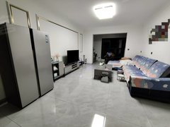普洱思茅思茅城区鼎城国际三期出租家具家电基本齐全租金2500元一年起租出租房源真实图片