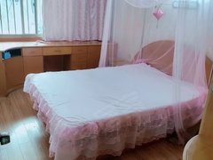 绍兴越城城北府山西路一楼带天井三室一厅一卫,家电齐全,生活方便出租房源真实图片