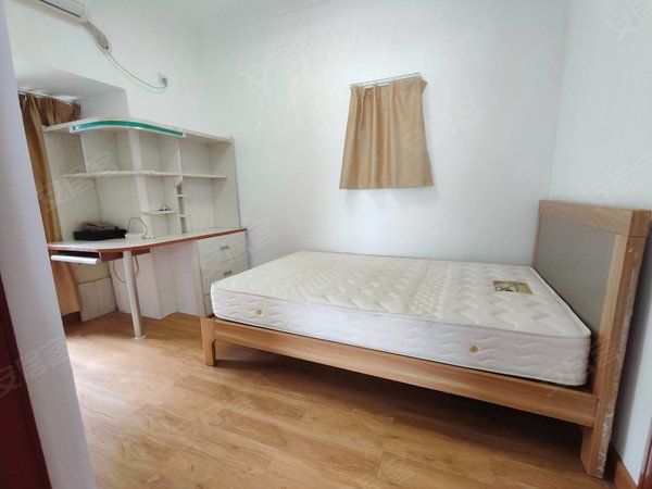 【多图】景亿山庄,布心租房,景亿山庄,精装4房,部分家私,租金便宜